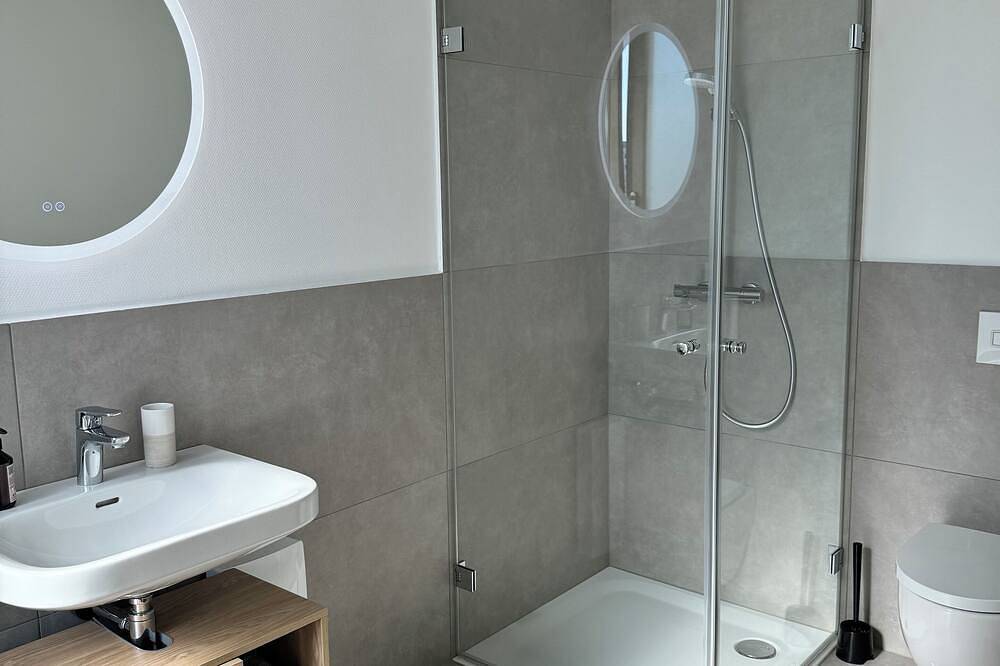 Ganze Wohnung, Moderne Studio Apartments direkt am Bahnhof Bietigheim-Bissingen in Bietigheim-Bissingen, Kraichgau