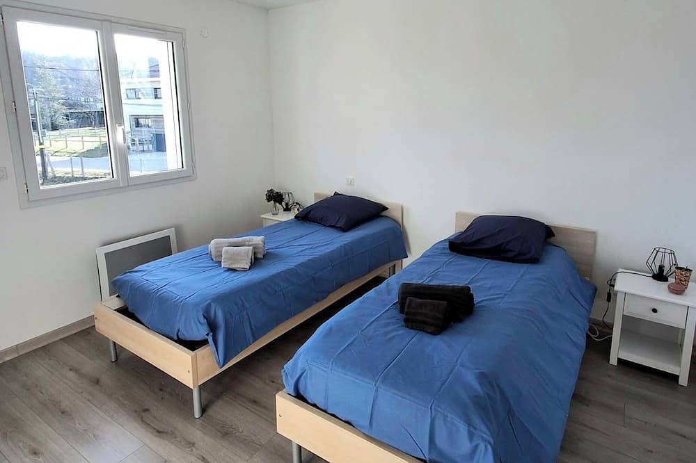 La Marceline, house near the village in Charavines, Región de La Tour-du-Pin