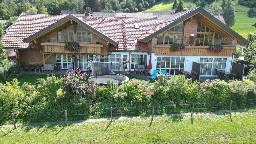 Ferienwohnung für 2 Personen, mit Balkon und Terrasse sowie Garten und Seeblick in Immenstadt - 2