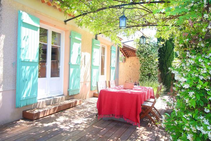 Gîte pour 5 personnes, avec Piscine