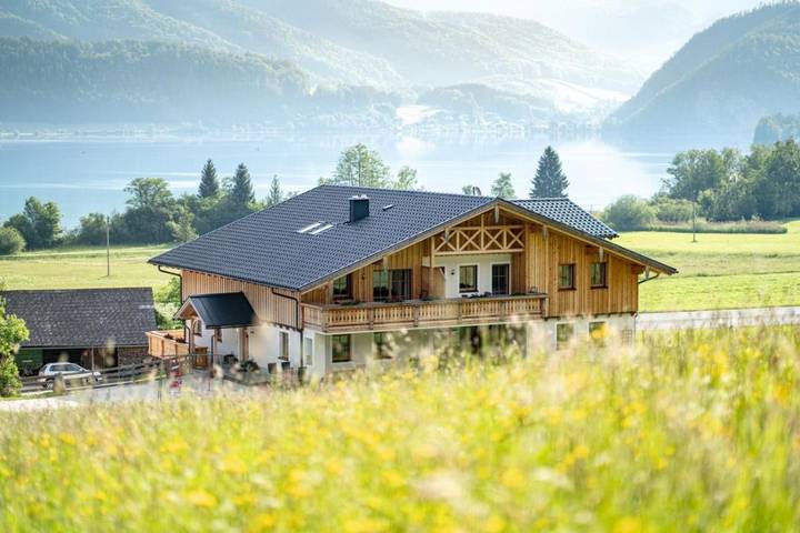 Ferienwohnung für 6 Personen, mit Seeblick und Ausblick sowie Garten, mit Haustier in Strobl - 3