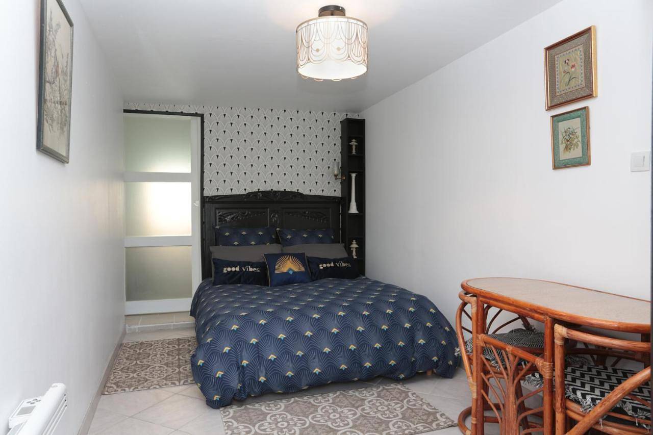 Four-Bedroom House in Saint-Gatien-des-Bois, Région de Lisieux