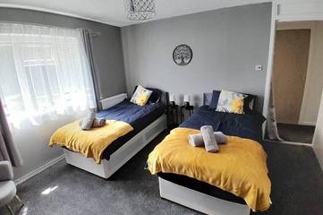 Apartment for 4 People in Northampton, Northamptonshire, Photo 2