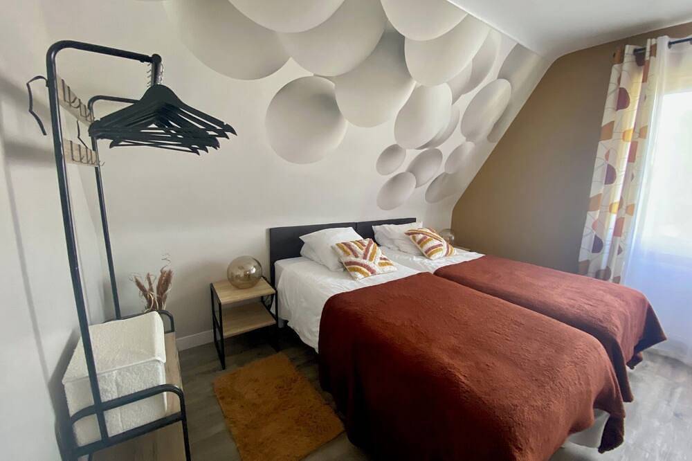 Apartamento entero, Villa Medena - All-comfort stay + jacuzzi - Rated 3*. in Mayenne (desambiguación)