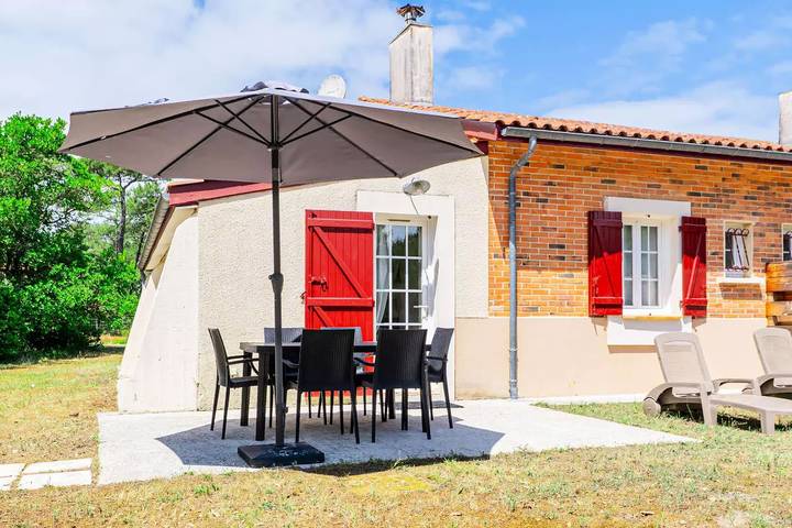 Maison de vacances pour 4 personnes, avec jardin à Naujac-sur-Mer