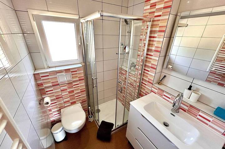 Ganze Wohnung, Dm: Direkt am Strand, Terrasse, Meerblick & Garten in Playa Romàntica, Manacor
