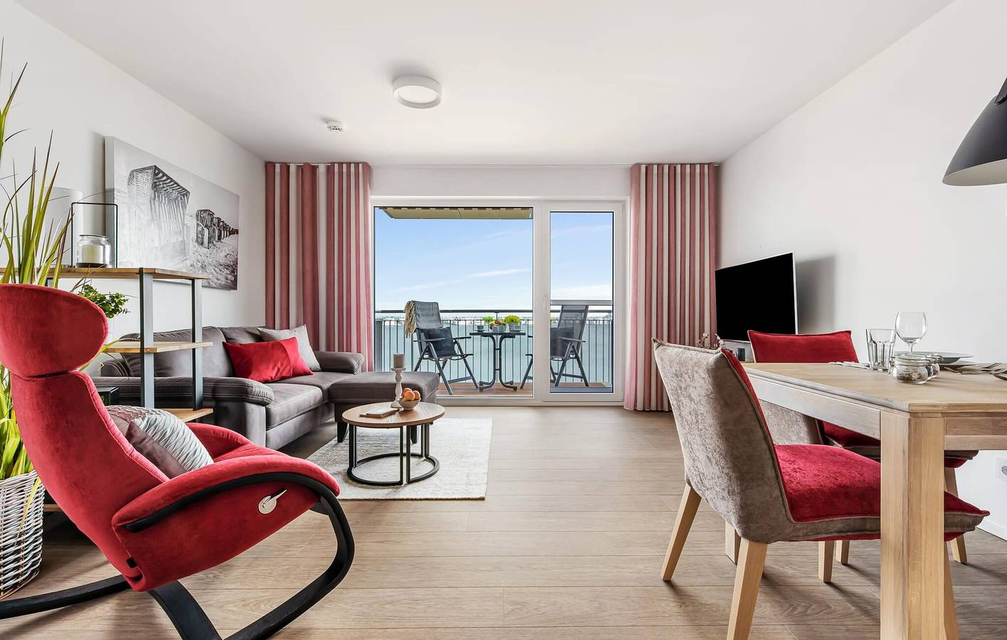 Entire holiday apartment, Sea View Apartment with Terrace & Parking, 1km to Beach in Olpenitz, Kappeln