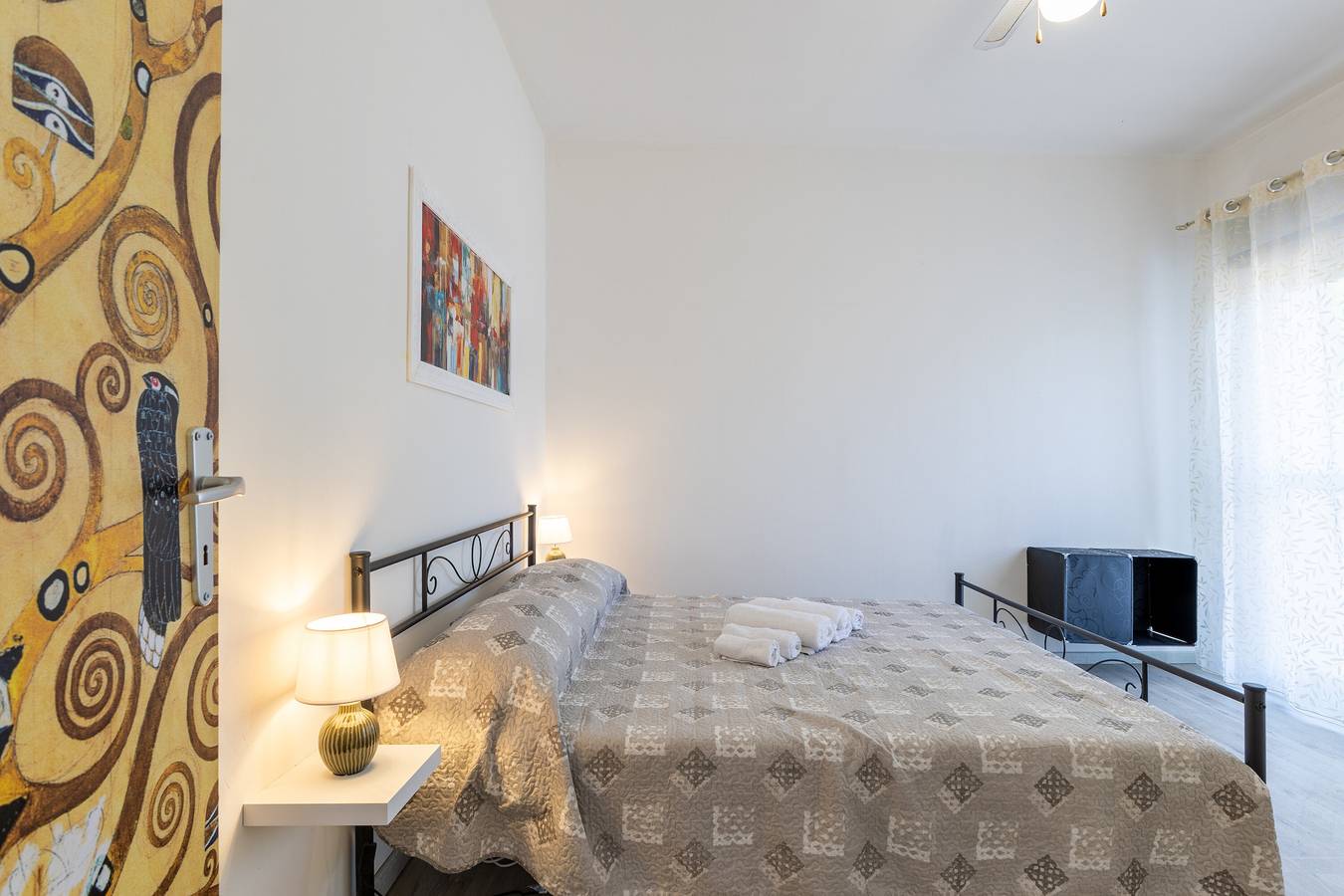 Appartamento intero, Appartamento 'Bilocale In Villa Con Piscina' con vista sulle montagne, piscina condivisa e Wi-Fi in Comiso, Provincia di Ragusa