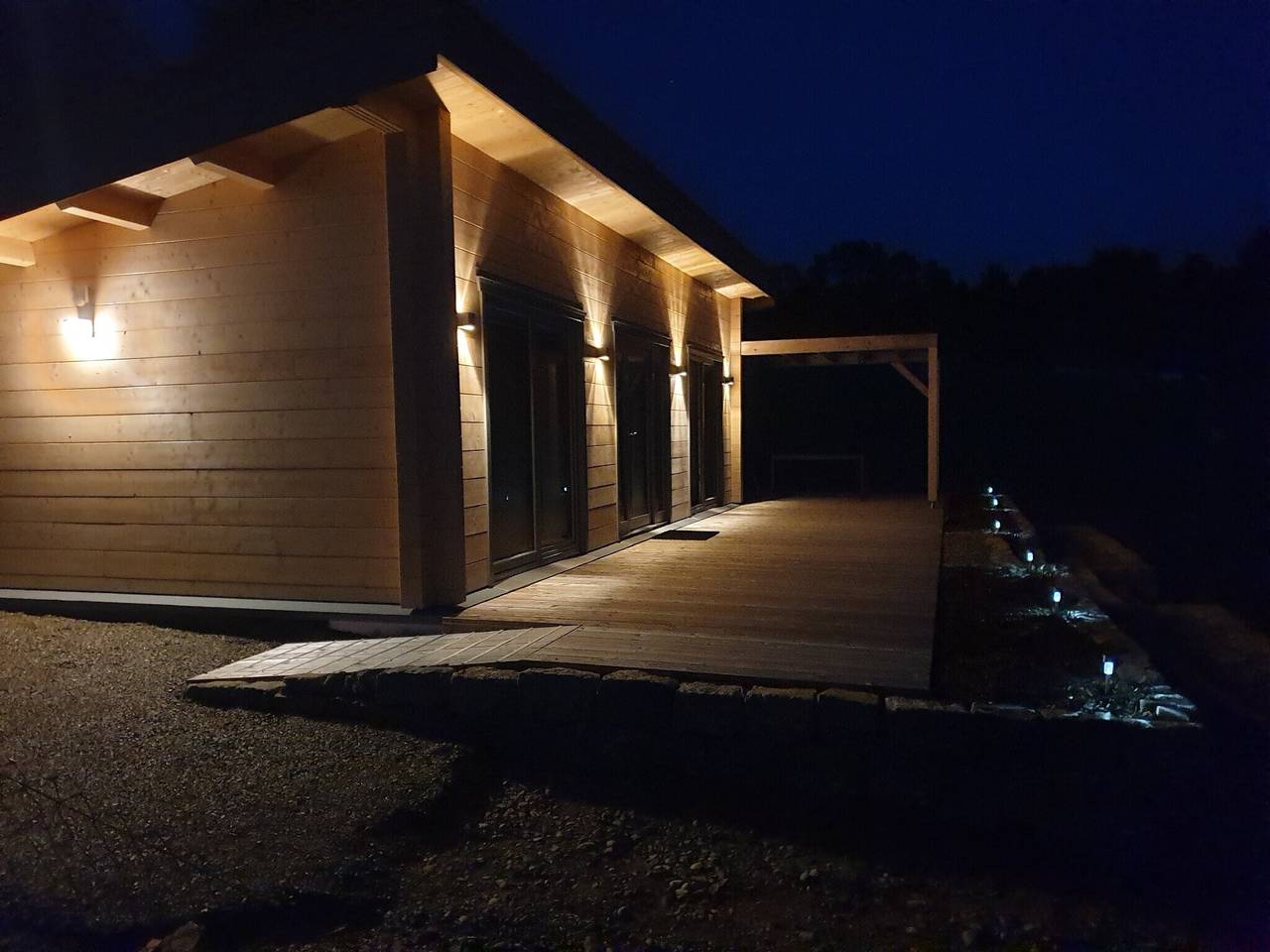 Ferienhaus Summerwiese: Modernes Holz-Tiny House im Industrial Design – nahe Biberach/Riss in Ochsenhausen, Landkreis Biberach