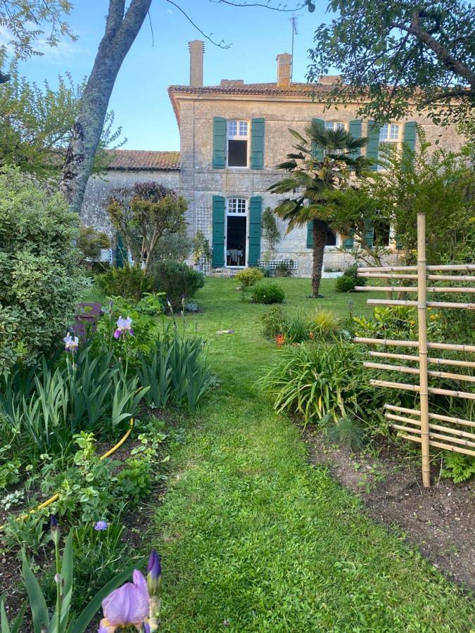 Location de vacances pour 10 personnes, avec jardin à Nieulle-sur-Seudre - 4