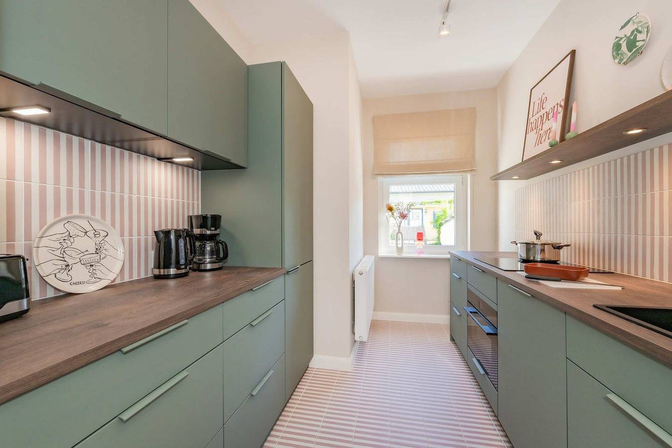Entire apartment, Moderne Ferienwohnung nahe Strand & Meer in Drei Kaiserbäder, Heringsdorf