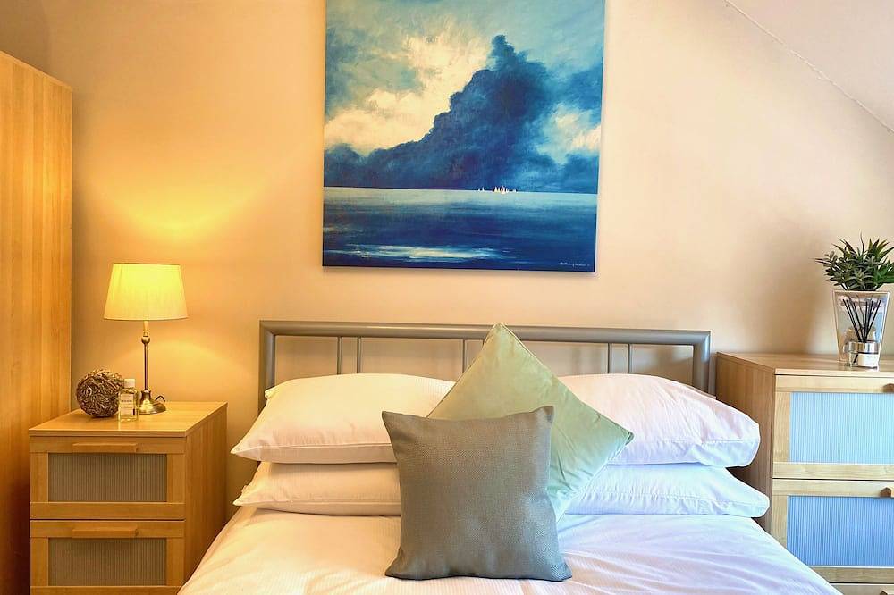 Aylesbury Contractor and Staycation House in Coldharbour, Buckinghamshire