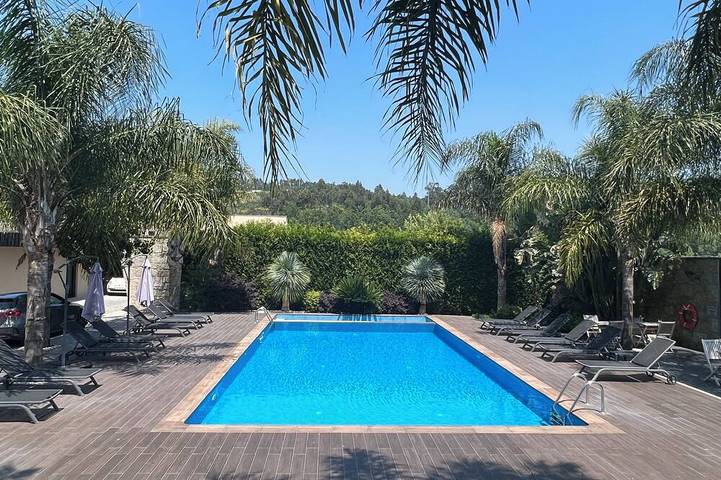 Gîte pour 2 personnes, avec sauna ainsi que balcon et jardin dans Vizela