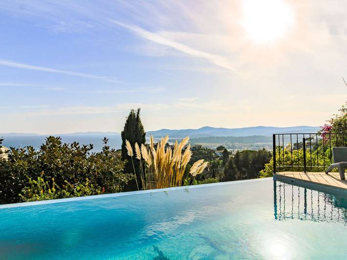Villa pour 10 personnes, avec jardin dans Le Lavandou