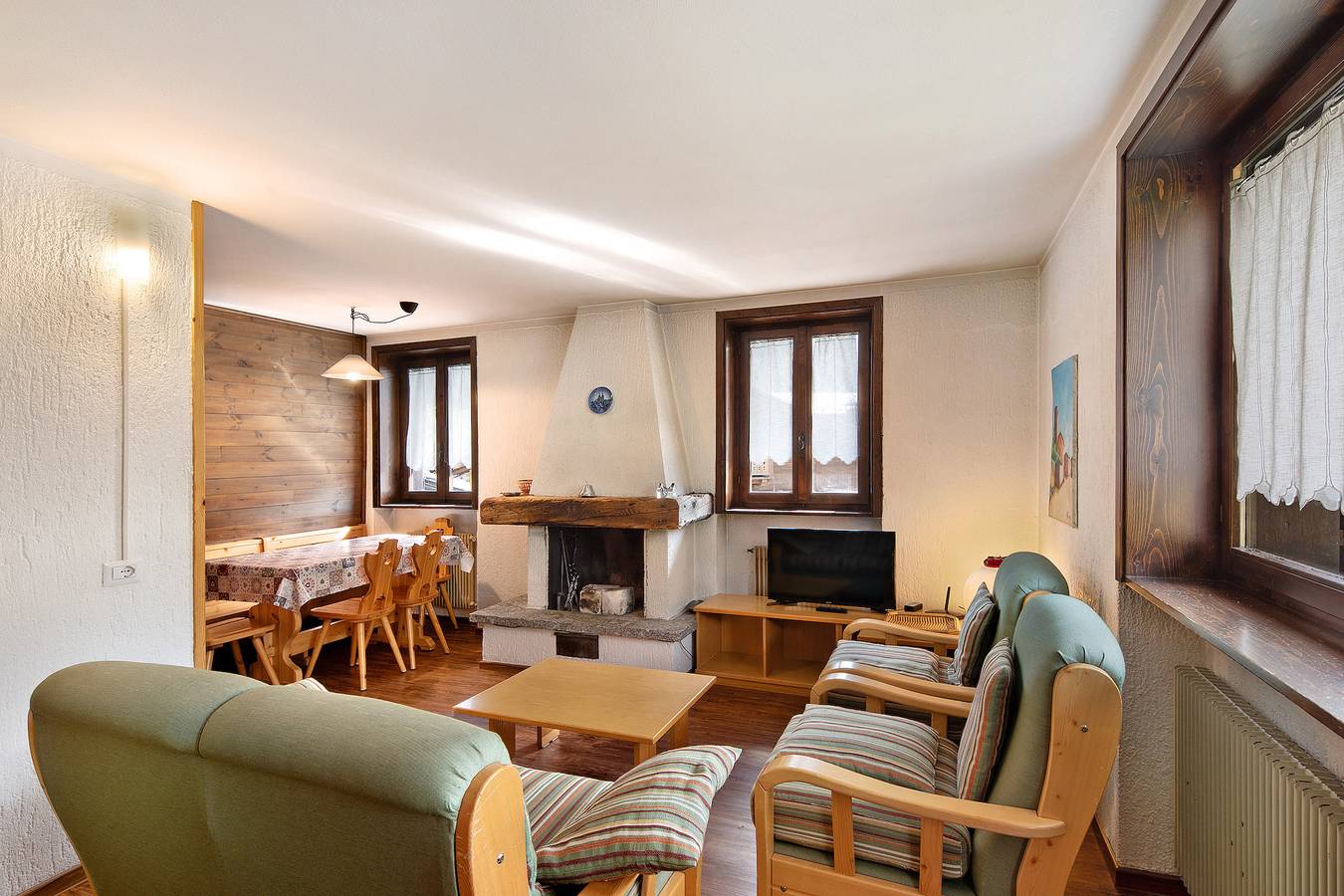 Appartamento intero, Appartamento 'Baite Costaccia Appartamento 4a' con vista sulle montagne, balcone e Wi-Fi in Livigno (Borgo), Livigno