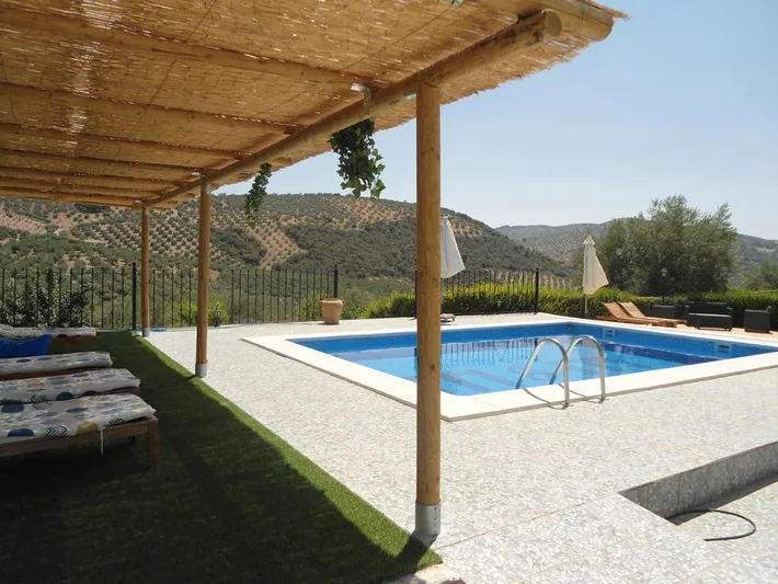 Hostal para 2 personas, con piscina y vistas además de sauna y jardín - 1