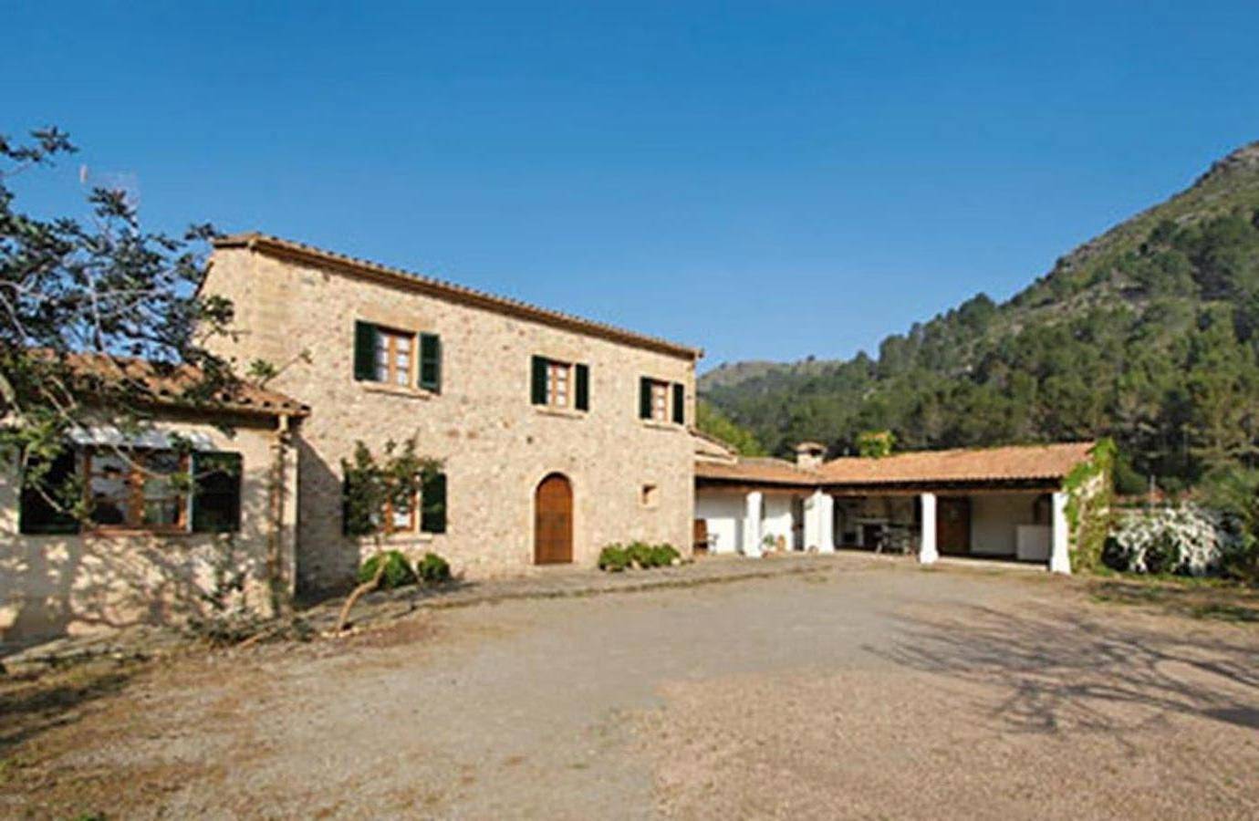 Finca Can Pontico in Torrent de la Vall d'en Marc, Pollença