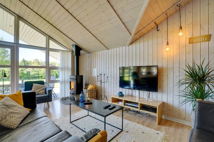 Ferienhaus für 8 Personen, mit Whirlpool und Terrasse sowie Garten und Sauna in Jegum - 3