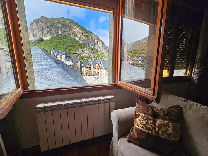 Apartamento para 4 personas, con Vistas en Escarrilla