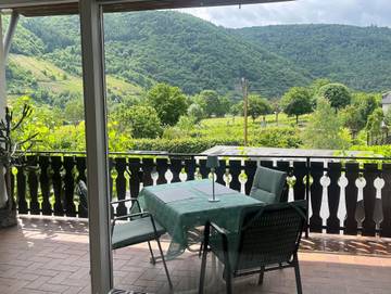 Ferienwohnung für 2 Personen, mit Terrasse in Schweich an der Römischen Weinstraße