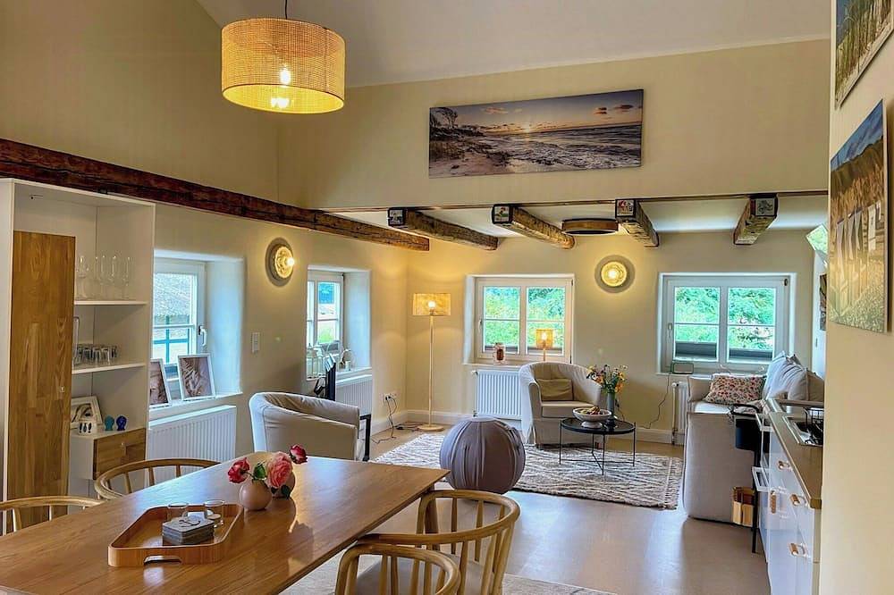 Ganze Wohnung, Ferienapartment mit künstlerischem Charme in Prasdorf, Kreis Plön