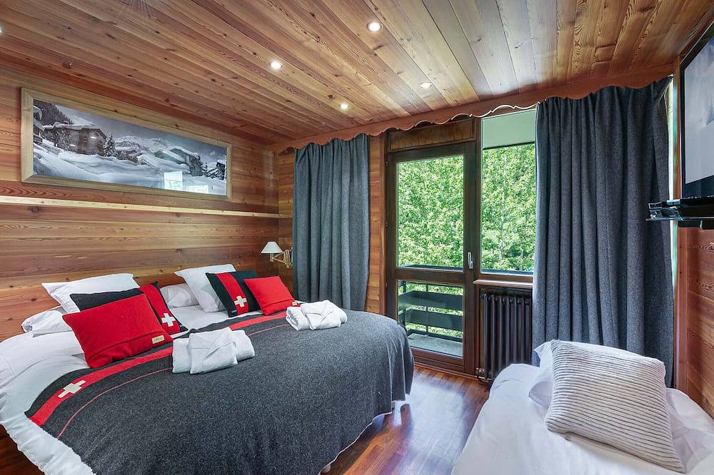 Appartement entier, Grand appartement à Val-d'Isère : 4 pièces, 95m², 7 pers, balcons, parking, exposé Sud-Est in Val-d'Isère, Massif du Ruitor