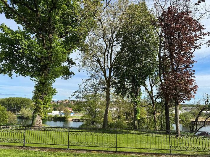 Chambre d’hôte pour 12 personnes, avec vue et jardin, adapté aux familles