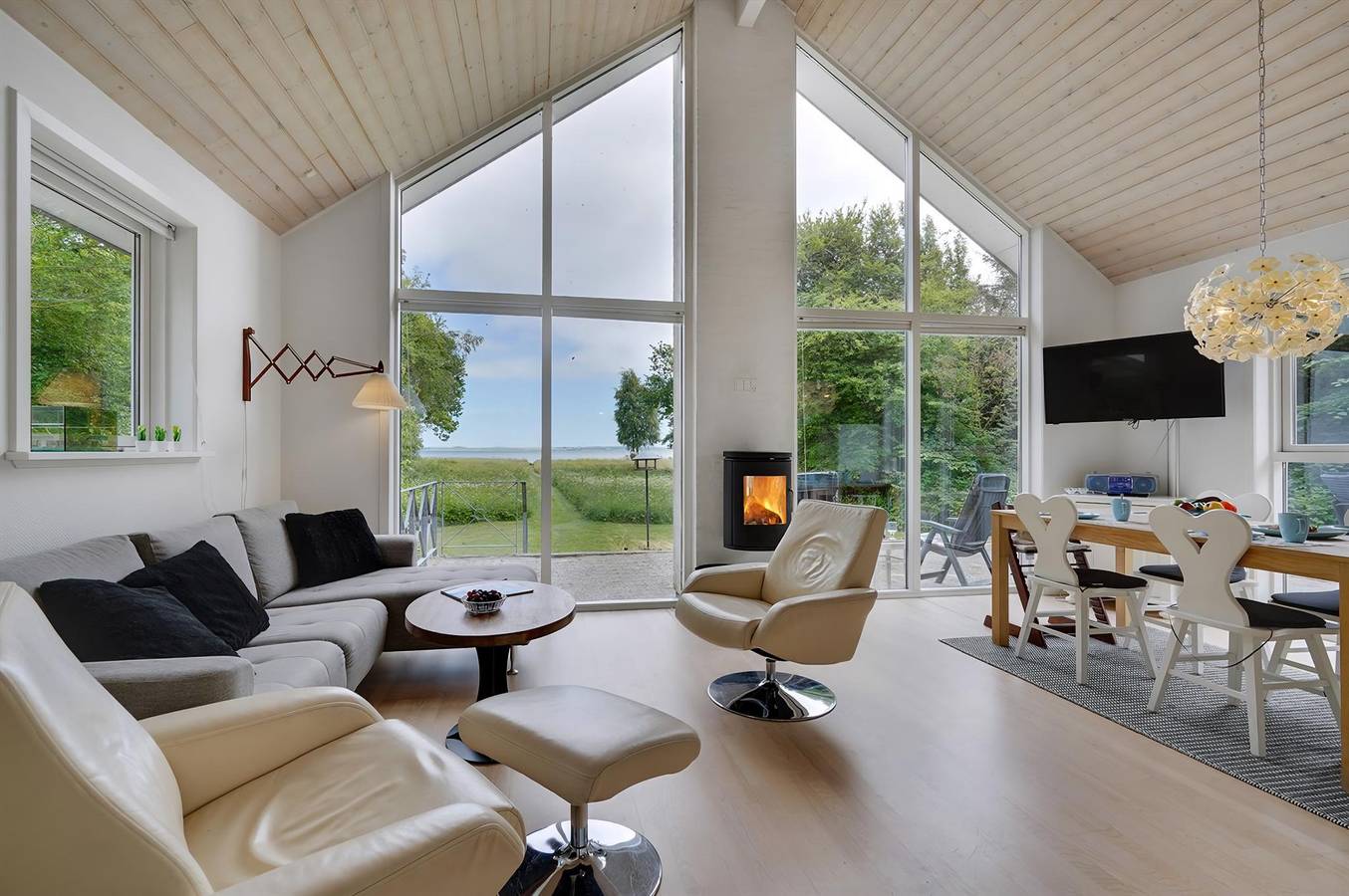 Awesome home in Aabybro w/ 2 Bedrooms in Aabybro, Limfjord in Nordjütland