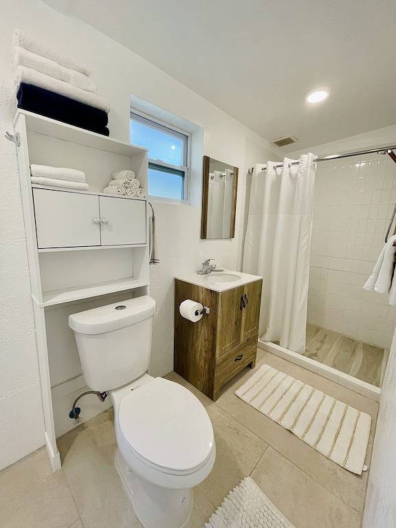 💙Blue flower (🦋Pet friendly) in Largo, Pinellas County