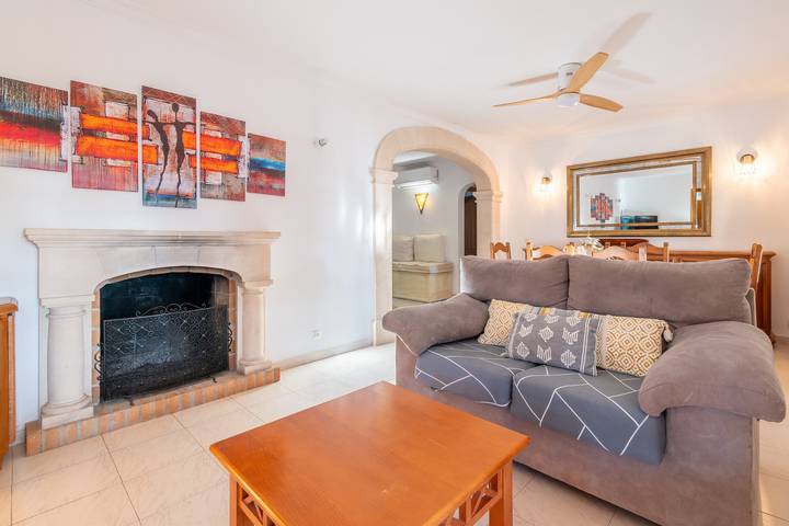 Villa 'Can Vila' with Private Pool, Wi-Fi, and Air Conditioning in Pollença, Coast of Mallorca