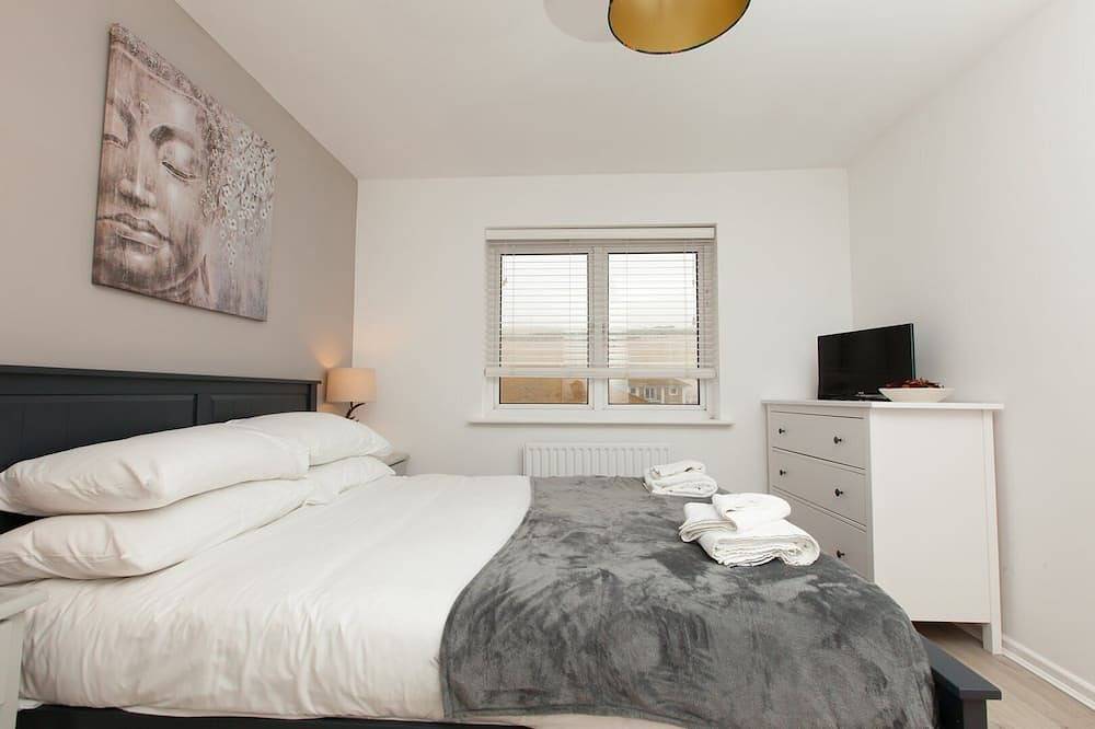 Entire apartment, Stylish Brighton Marina Flat | Balcony & Parking in Brighton Marina, Brighton
