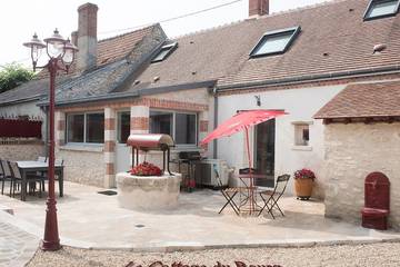 Gîte pour 6 personnes, avec jardin à Chécy