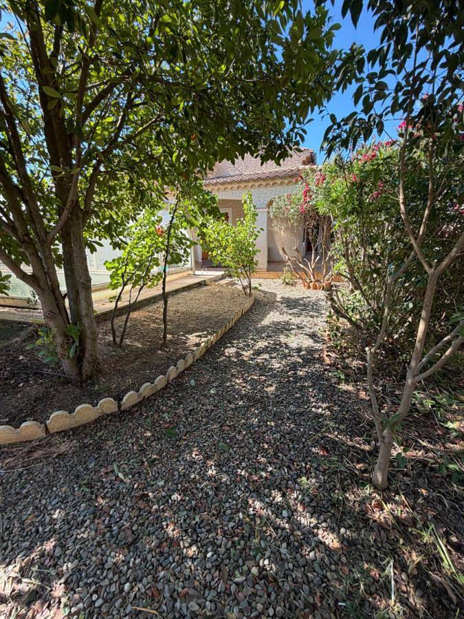 Villa pour 10 personnes, avec Terrasse et Piscine