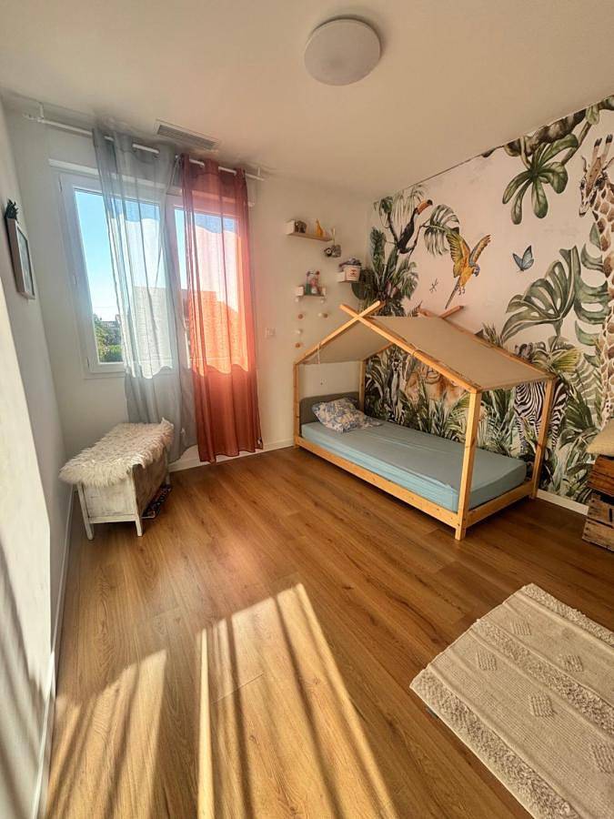 Location de vacances pour 6 personnes, avec piscine ainsi que balcon et jacuzzi à Marguerittes - 3