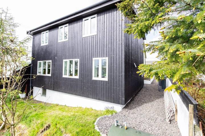 Ferienhaus für 8 Personen, mit Ausblick und Terrasse - 1