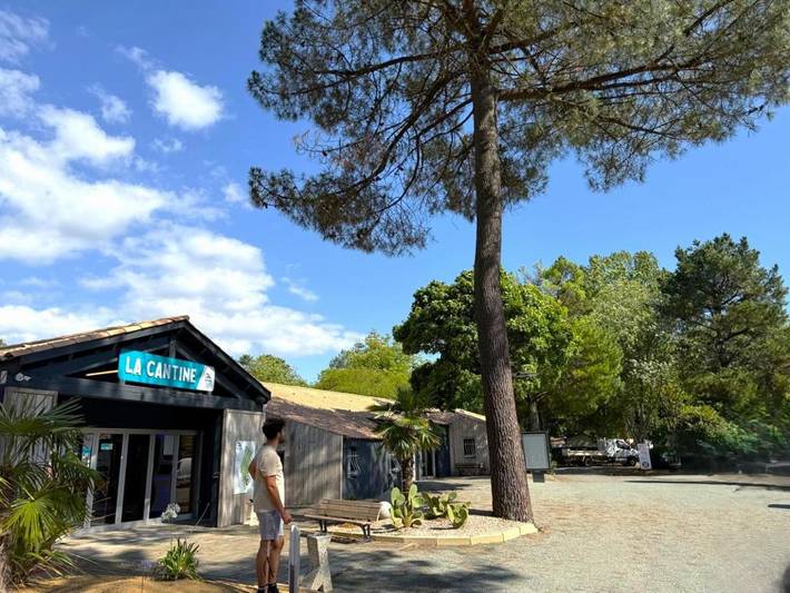 Camping voor 7 personen, with whirlpool and zwembad as well as terras, met huisdier in Saint-Hilaire-de-Riez