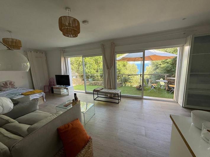 Maison d’hôte pour 6 personnes, avec piscine ainsi que vue et balcon, adapté aux familles à San-Martino-di-Lota