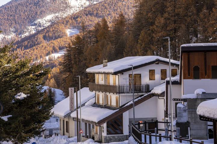Gîte pour 4 personnes, avec Balcon et Jacuzzi dans Borgata Sestriere