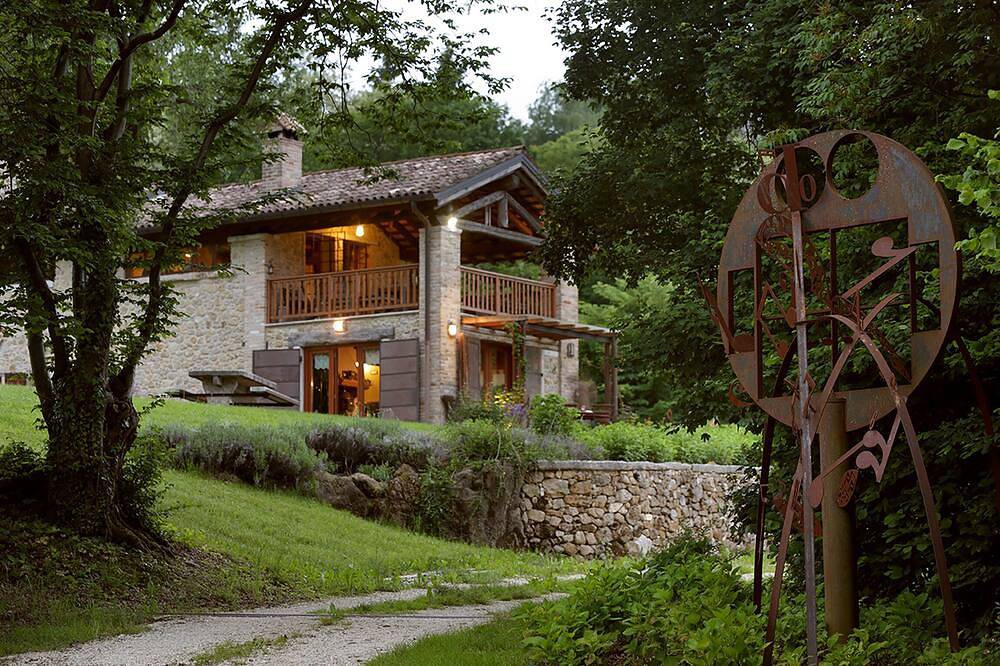 Appartamento intero, The Music County House, tra Asolo, le colline del Prosecco ed il Monte Grappa in Cavaso del Tomba, Provincia di Treviso