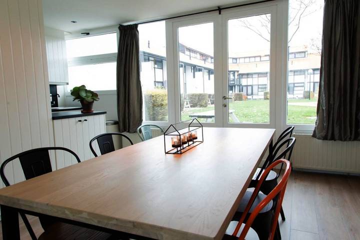 Ferienhaus für 6 Personen, mit Terrasse und Garten sowie Pool und Ausblick
