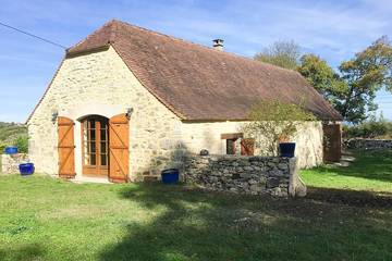 Gîte pour 6 personnes, avec jardin à Saint-Projet