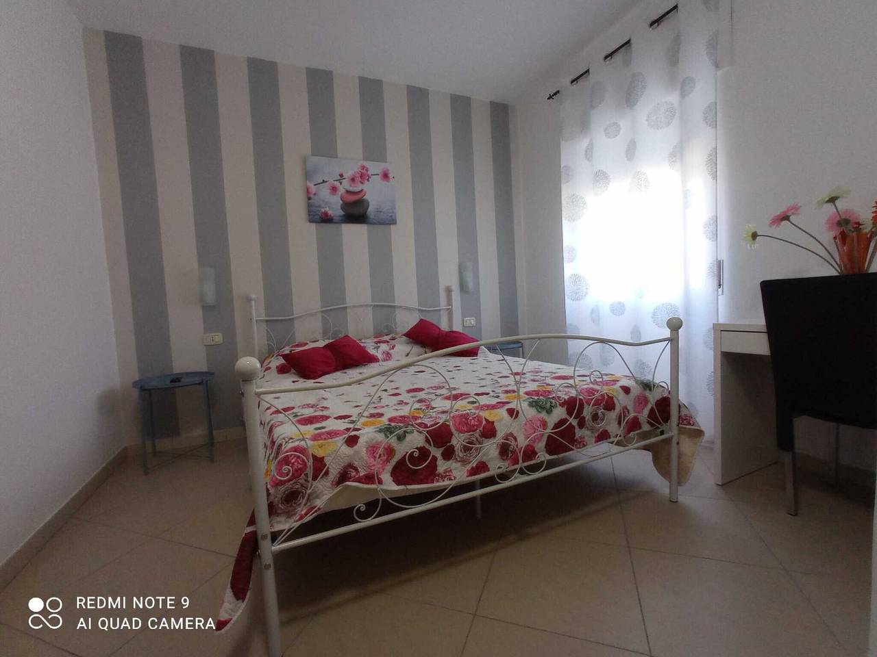Appartamento intero, Appartamento 'Camera Deluxe' con terrazza privata, Wi-Fi e aria condizionata in Peschici, Valle Clavia