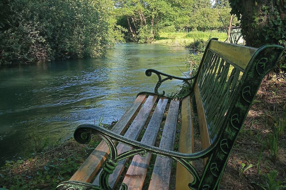 Mas de la Jardine - La Roulotte \"Plus Belle la Vie\" in Velleron, Vaucluse