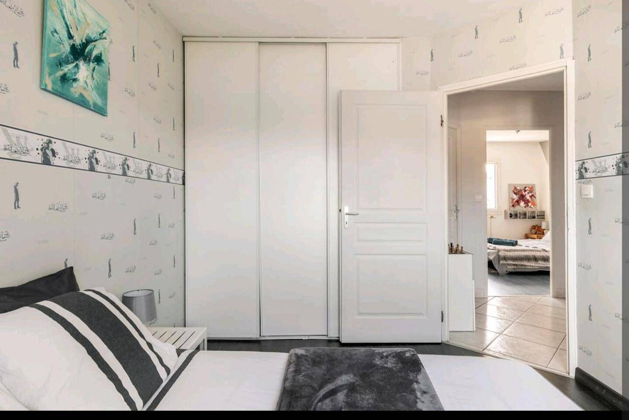 Appartement de vacances entier, Chambres dans villa lotissement calme in Veauche, Montbrison