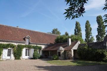 Gîte pour 6 personnes, avec vue et jardin à Genillé