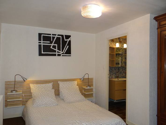 Gîte pour 2 personnes, avec terrasse et jardin, animaux acceptés dans le Cantal - 3