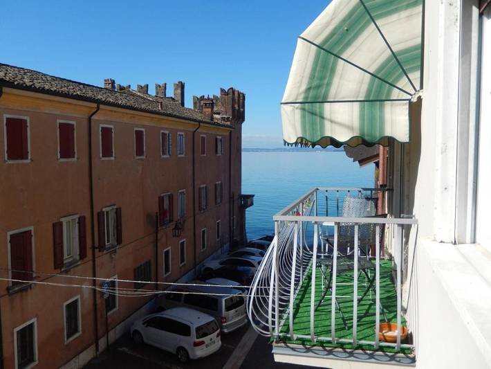 Appartamento vacanze per 4 persone, con vista lago e terrazza nonché panorama, con animali domestici - 1