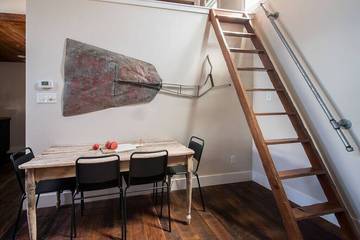 Bed And Breakfasts for 2 Guests in Texas Hill Country, Texas, Picture 4