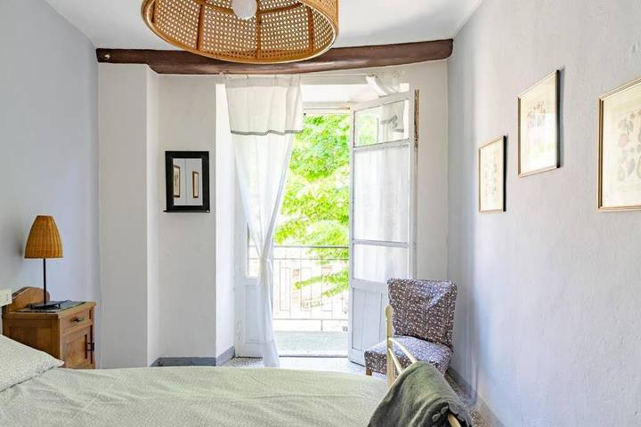 Gîte pour 8 personnes, avec piscine ainsi que jardin et vue à Ponzone