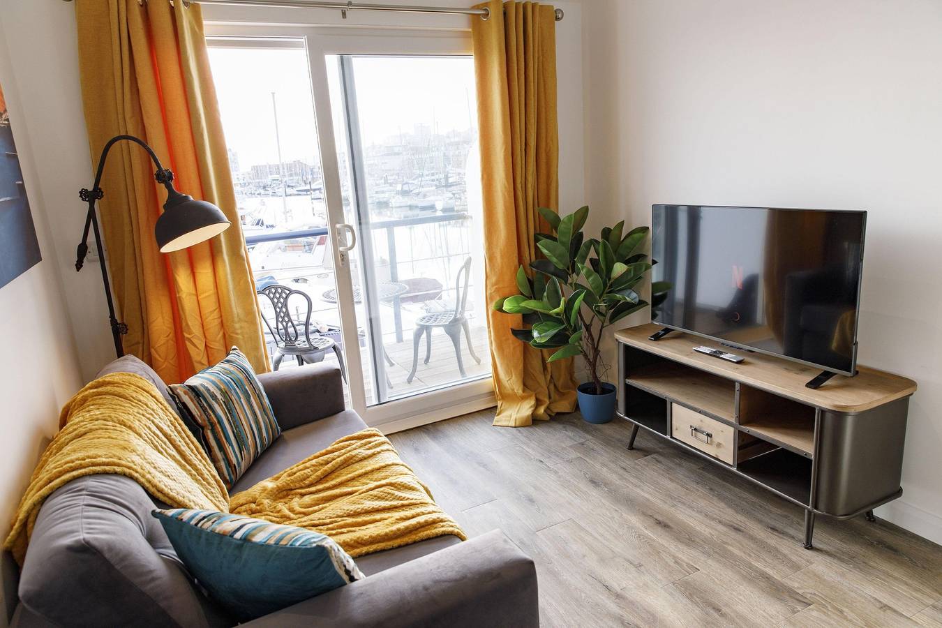 Appartement entier, On the Water 5 with Free Parking | By My Getaways in Brighton Marina, Brighton
